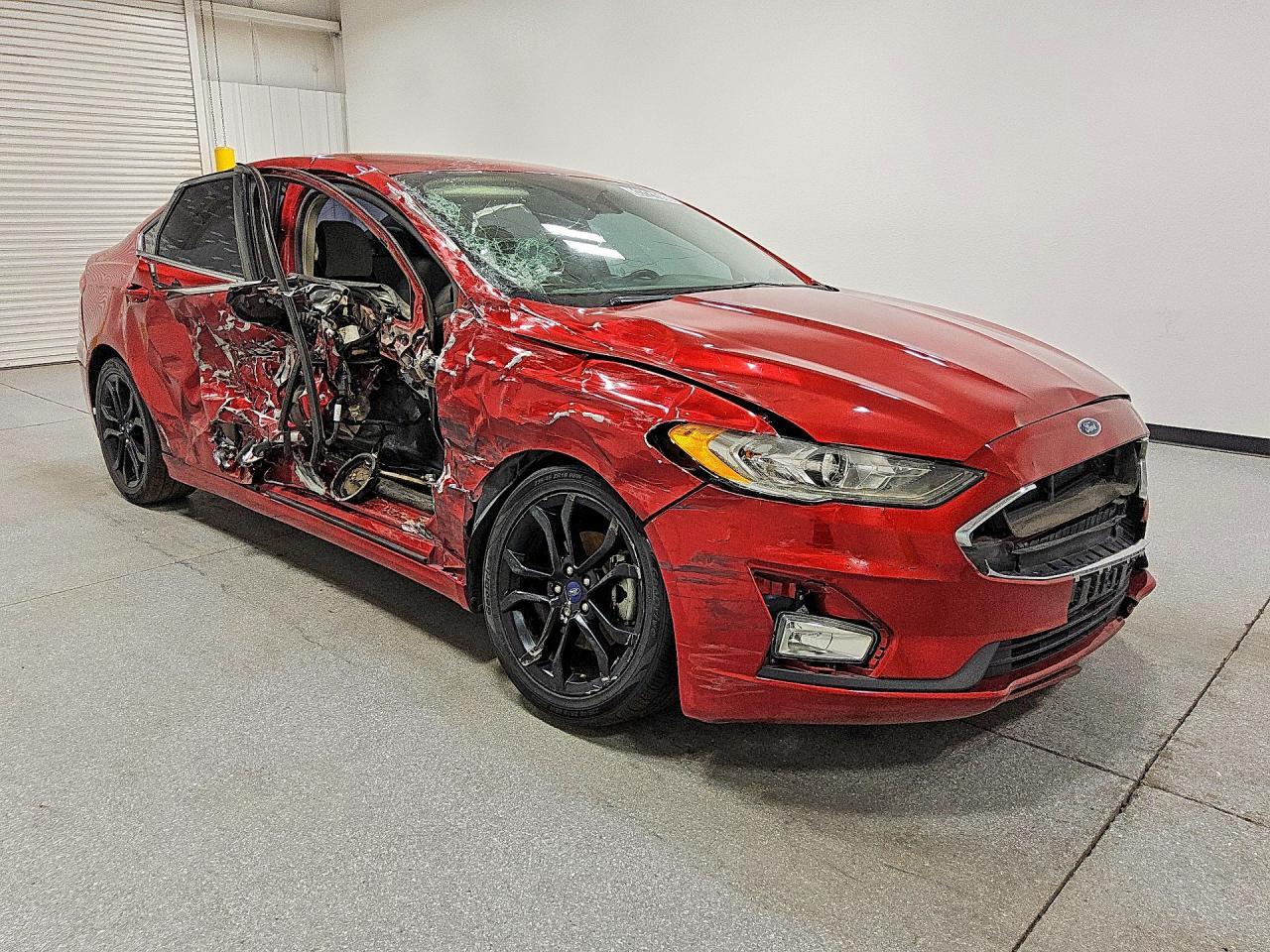 2020 Ford Fusion, SE