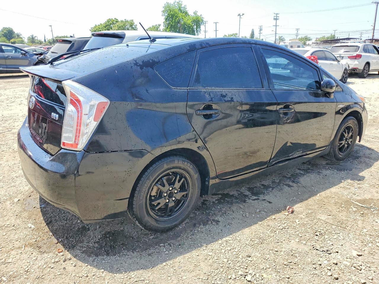 2015 Toyota Prius, Two