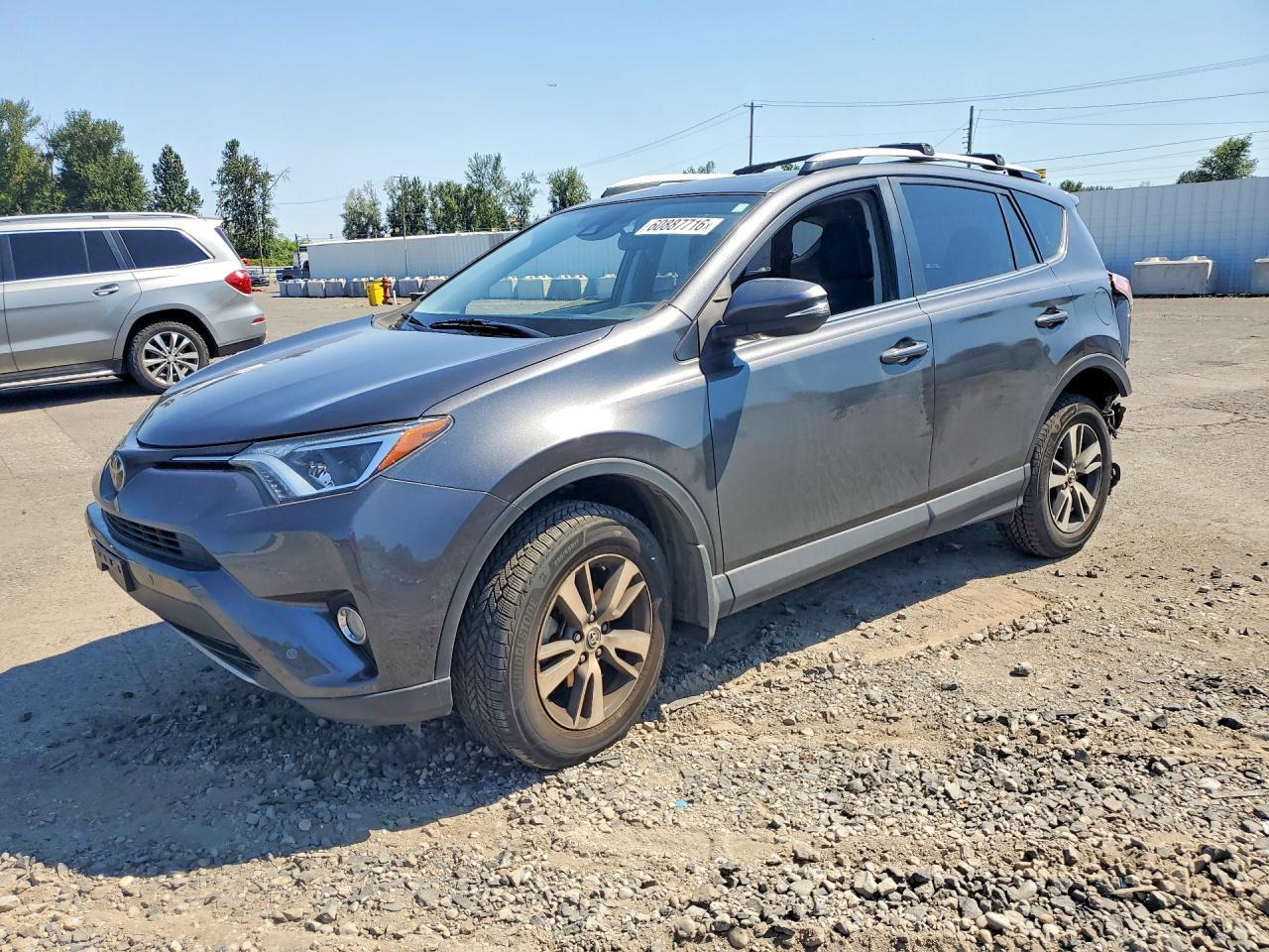2017 Toyota RAV4, Xle