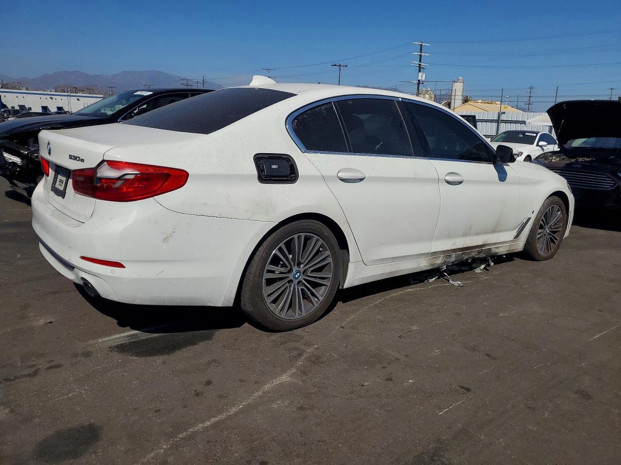 2019 BMW 5 Series, 530E