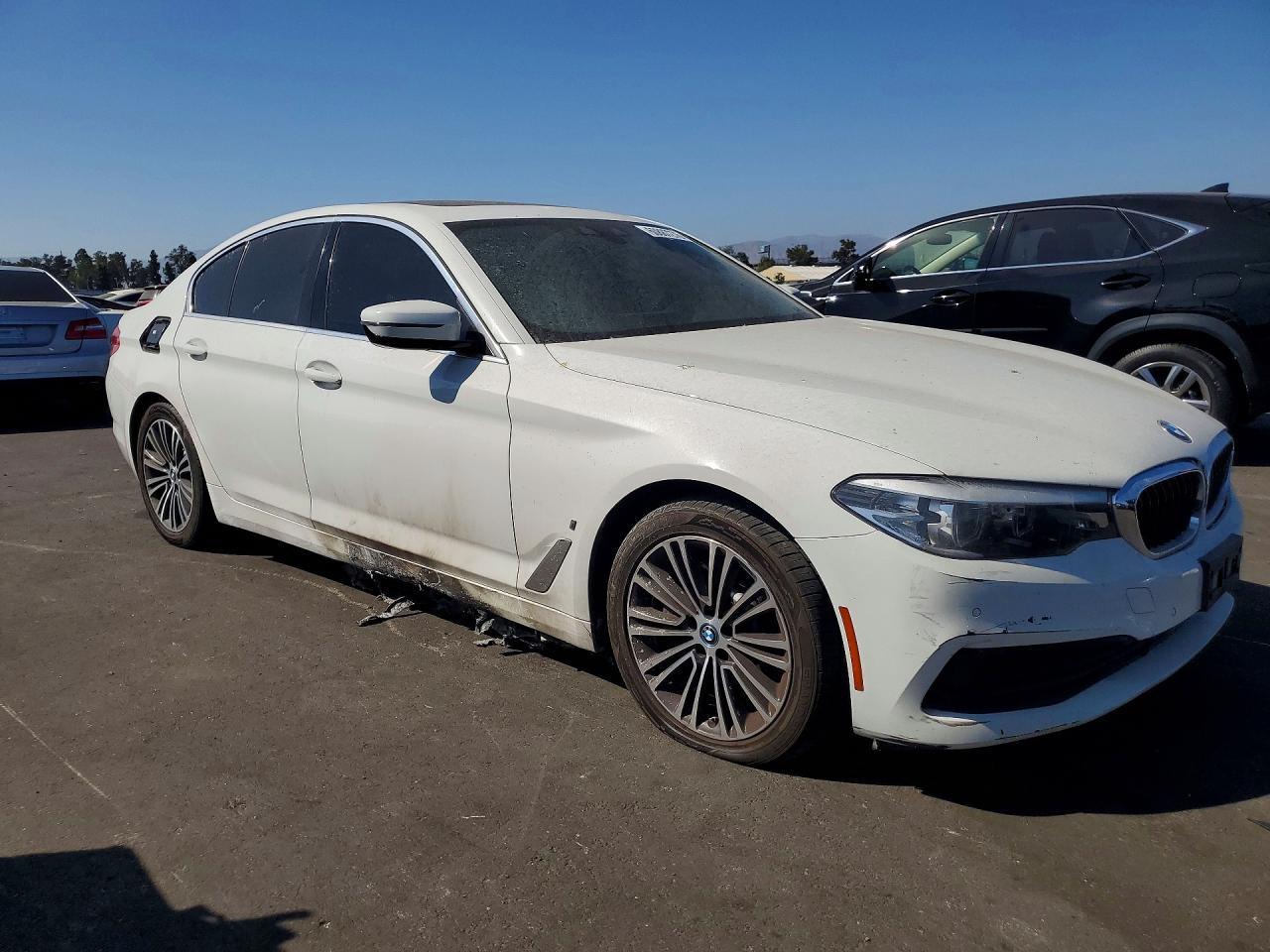 2019 BMW 5 Series, 530E