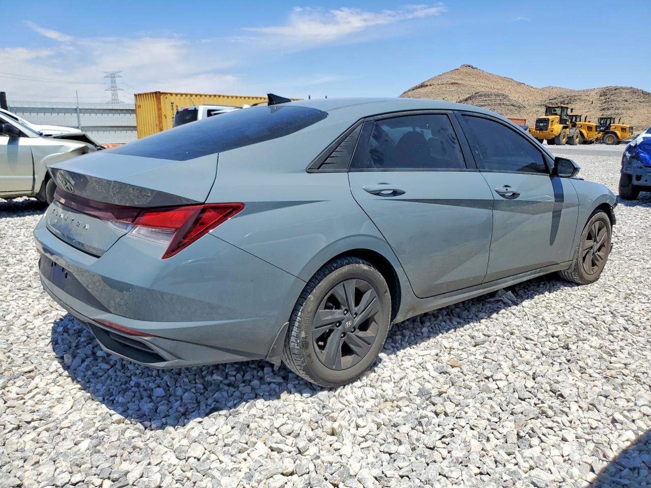 2022 Hyundai Elantra, Sel