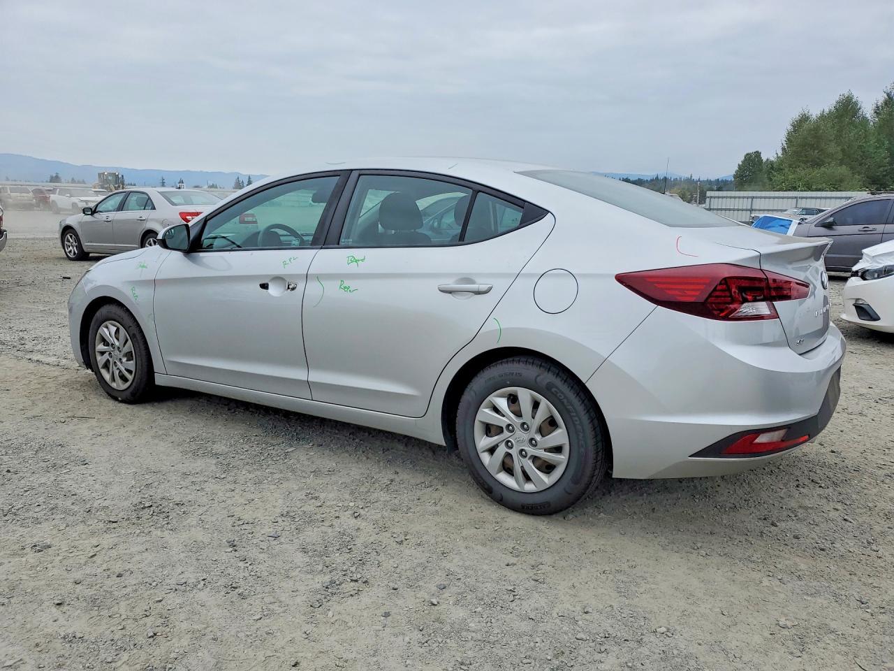 2020 Hyundai Elantra, SE
