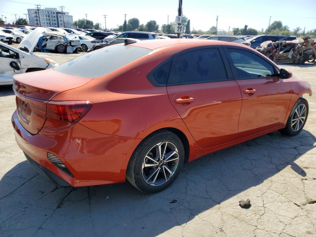 2022 KIA Forte, Lxs