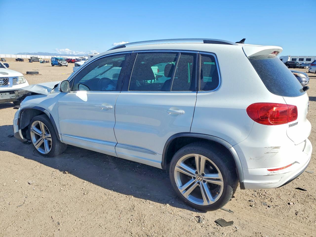 2016 Volkswagen Tiguan, S