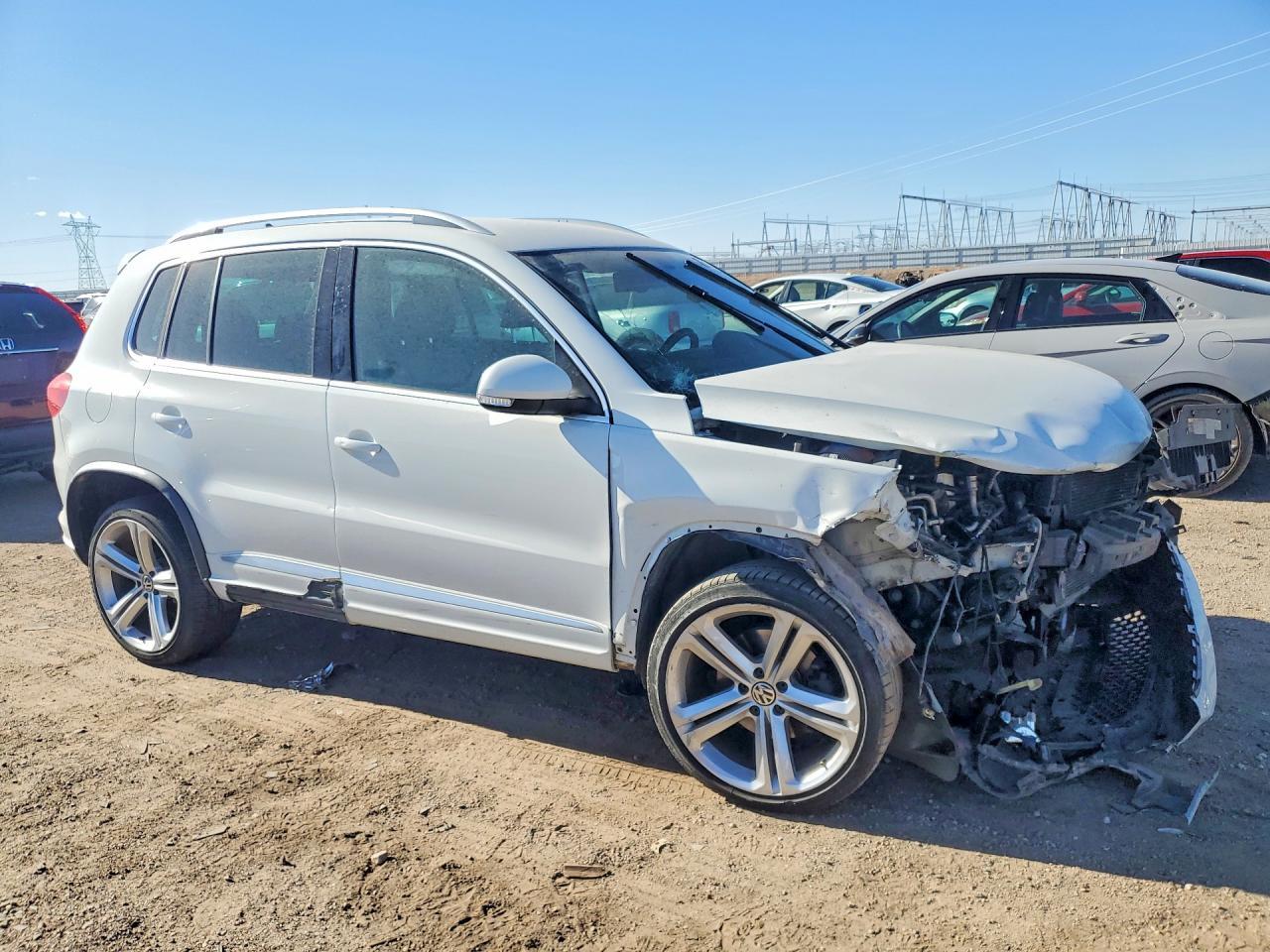 2016 Volkswagen Tiguan, S