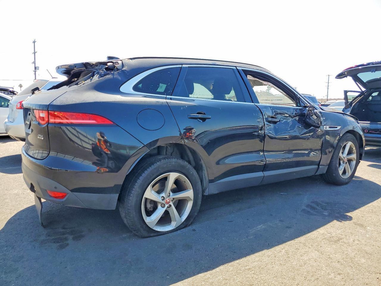2019 Jaguar F-Pace, Premium
