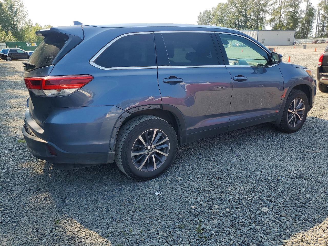 2019 Toyota Highlander, Xle