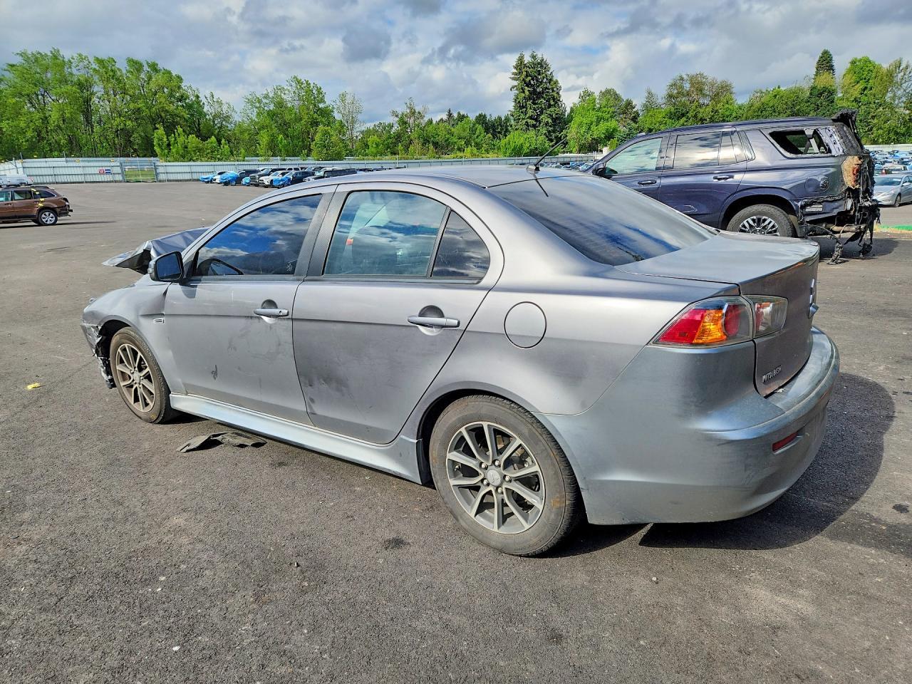 2017 Mitsubishi Lancer, ES