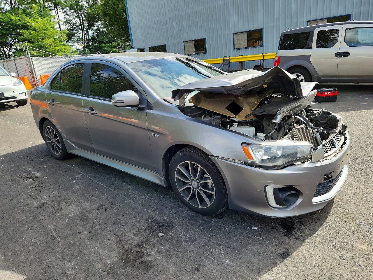 2017 Mitsubishi Lancer, ES