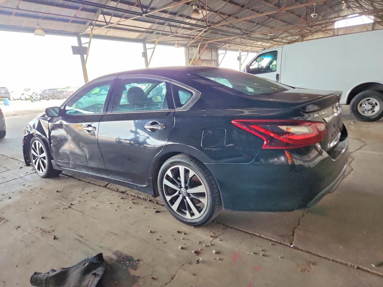 2017 Nissan Altima, 3.5 SR