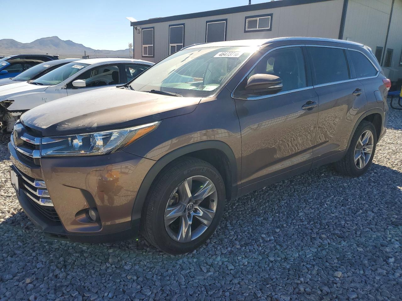 2018 Toyota Highlander, Limited