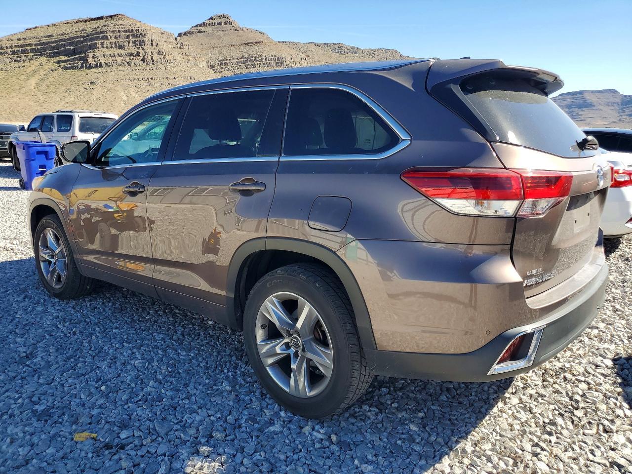2018 Toyota Highlander, Limited
