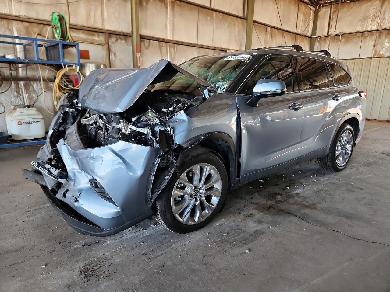 2021 Toyota Highlander, Limited
