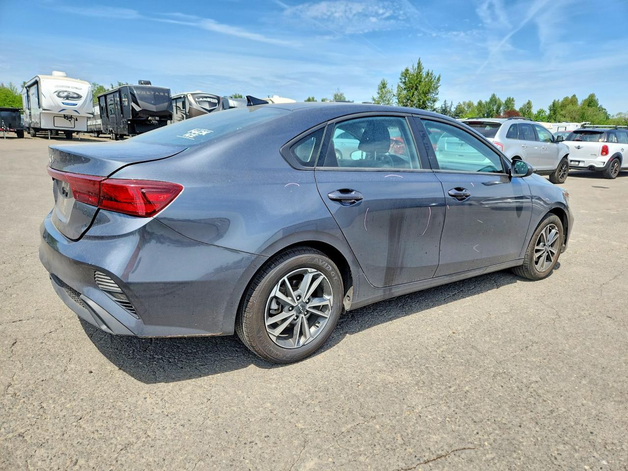 2023 KIA Forte, Lxs
