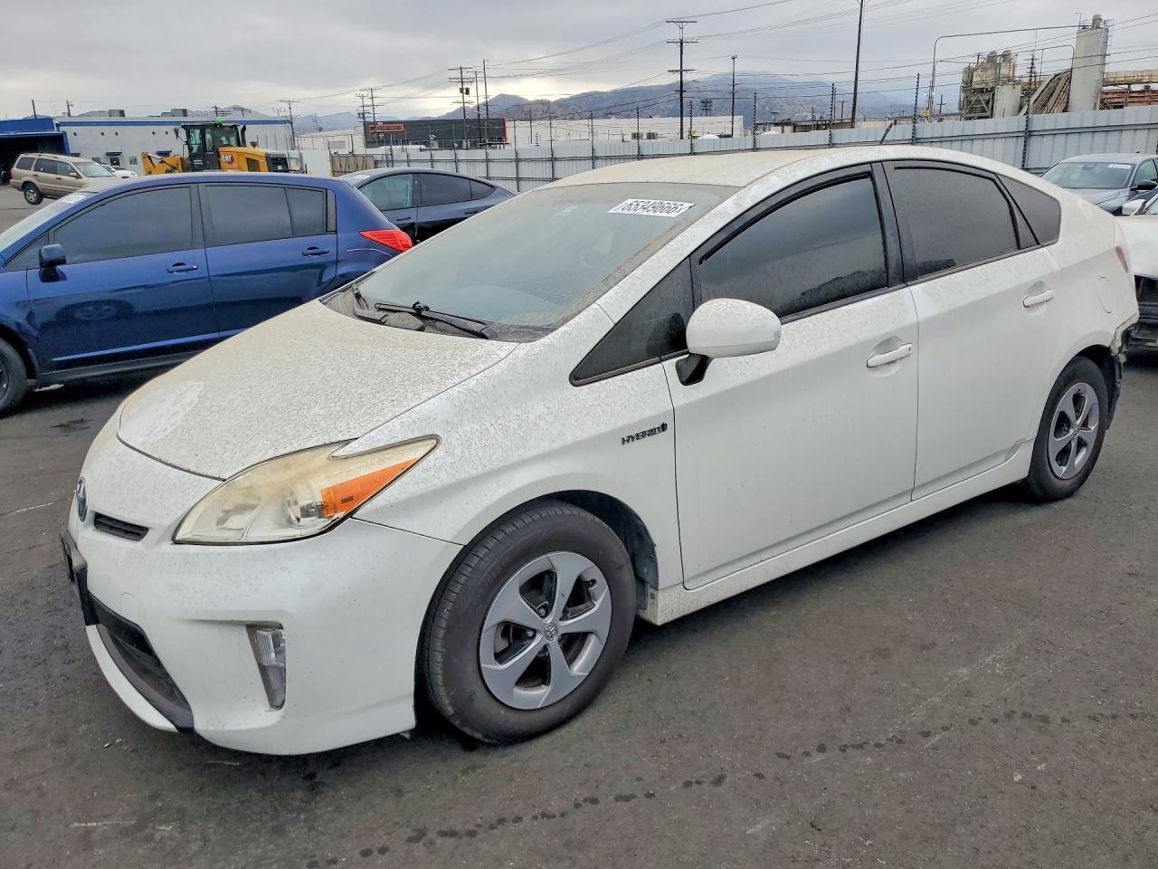 2015 Toyota Prius, Three