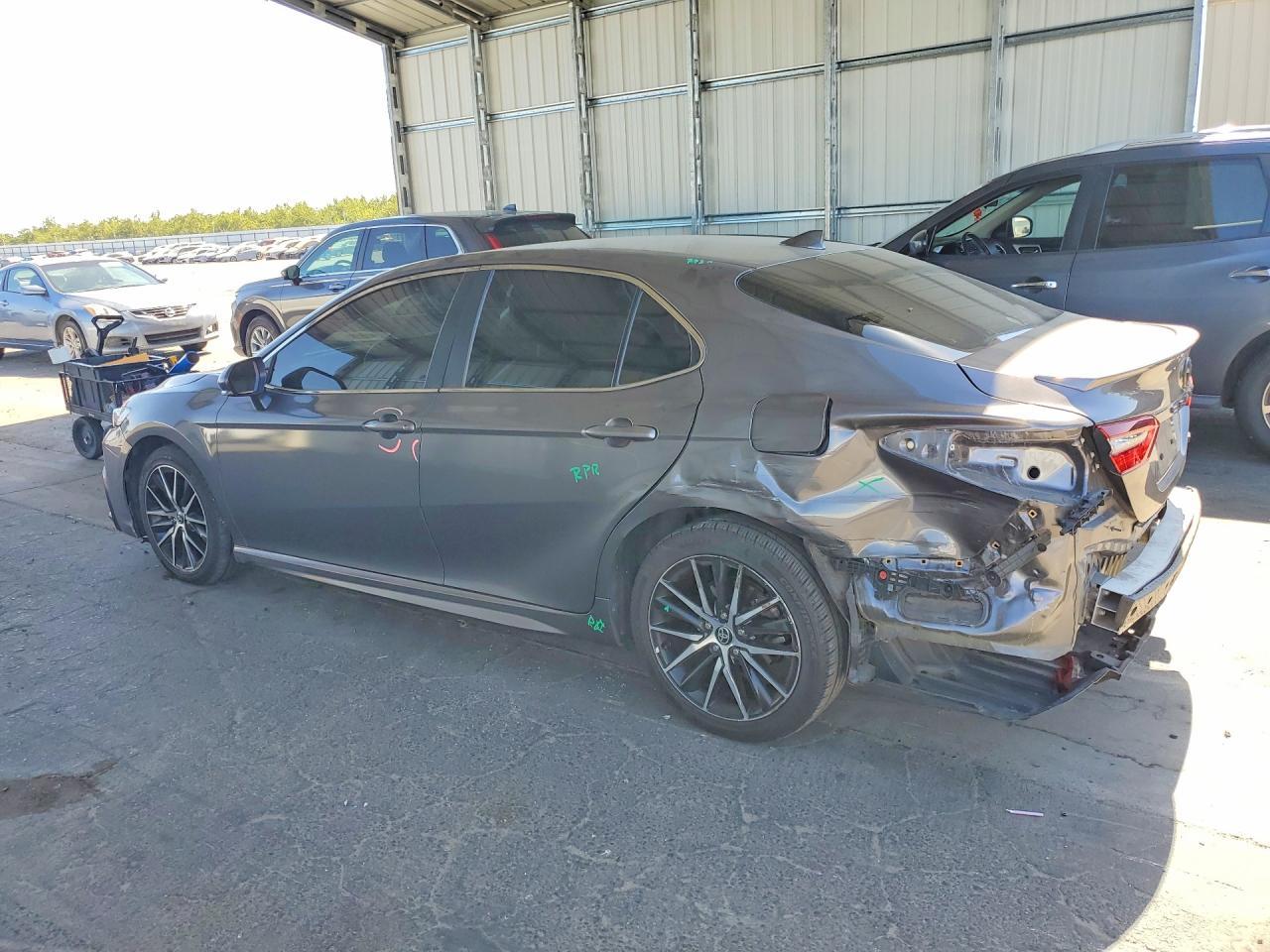 2023 Toyota Camry, SE