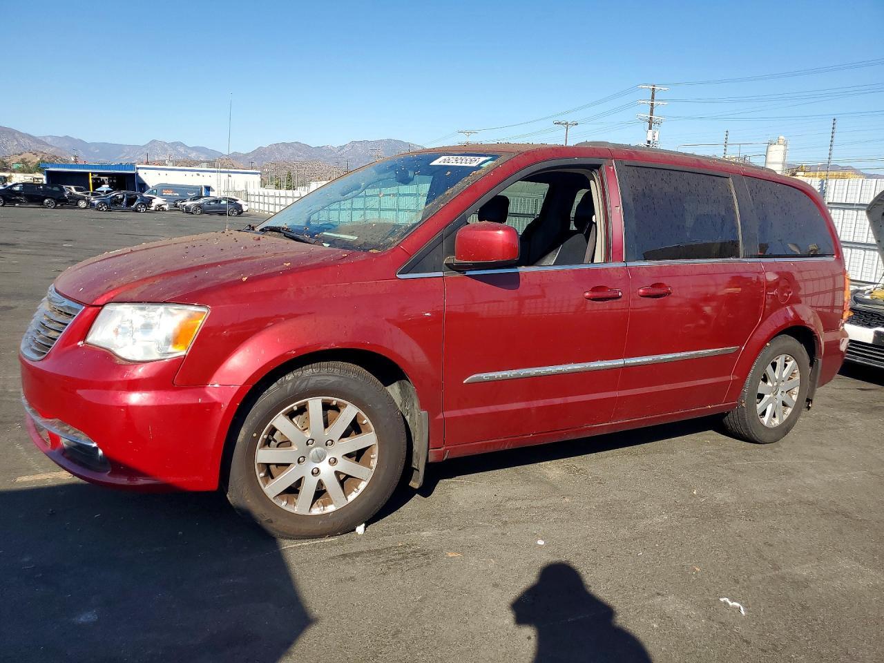 2015 Chrysler Town and Countr...