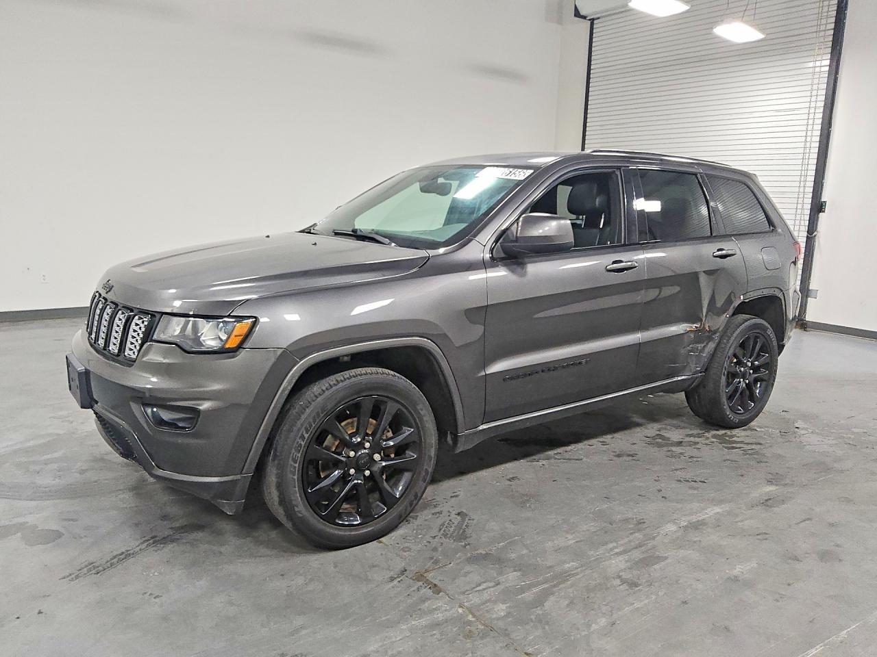 2019 Jeep Grand Cherokee, Laredo