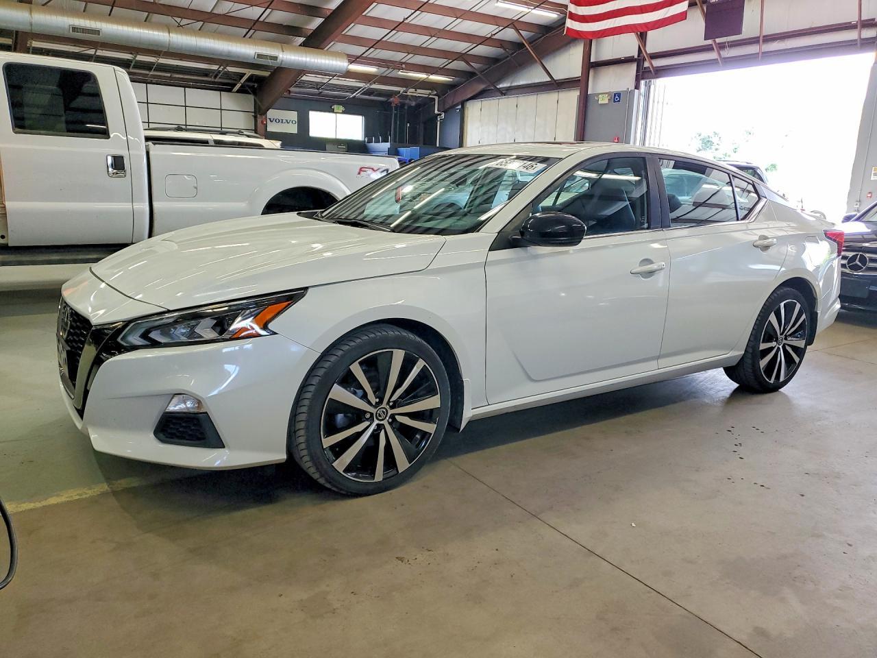 2021 Nissan Altima, SR