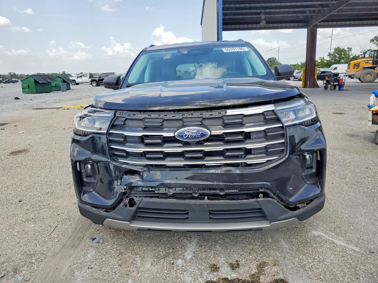 2025 Ford Explorer, Active