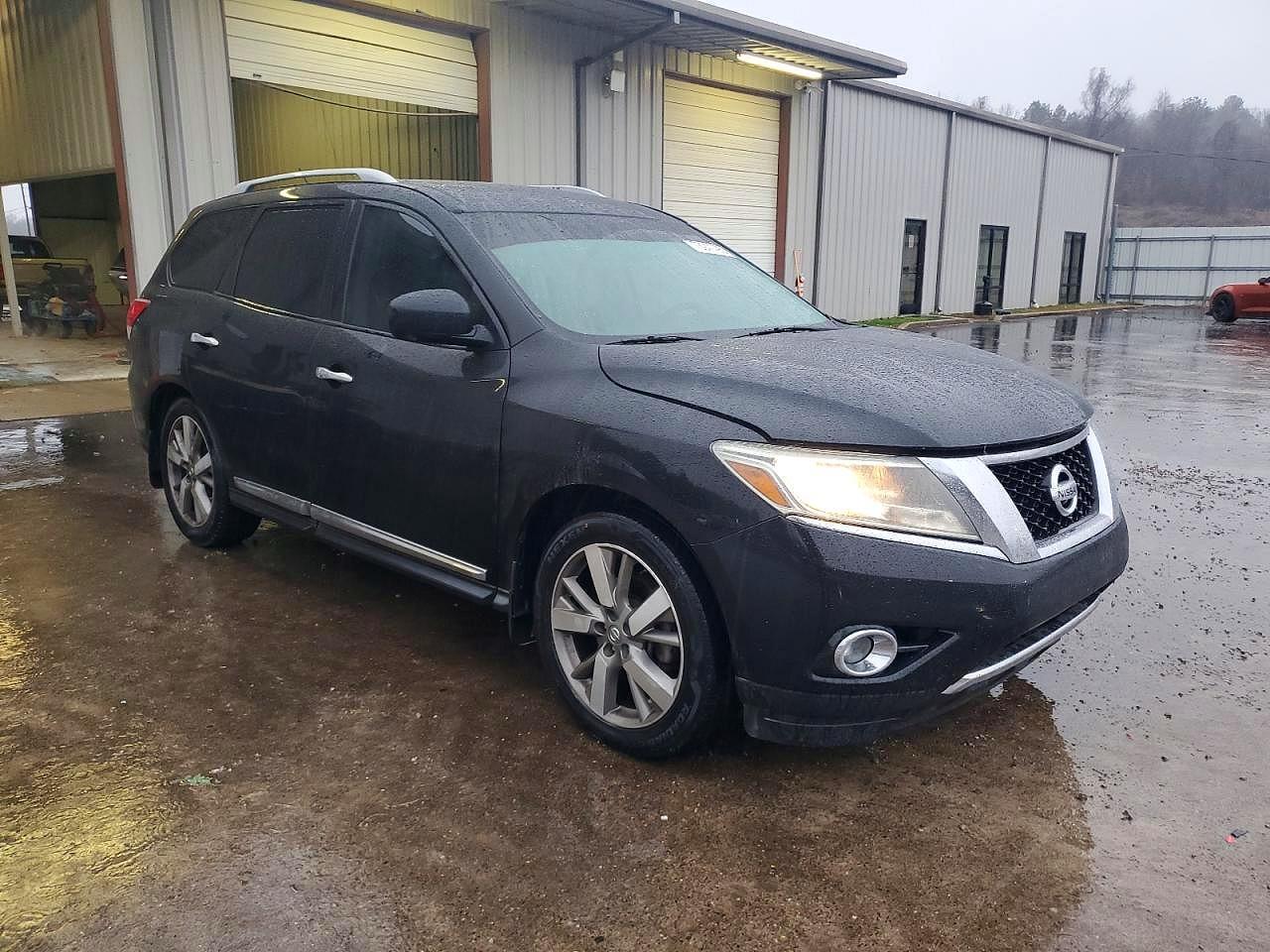 2015 Nissan Pathfinder, S
