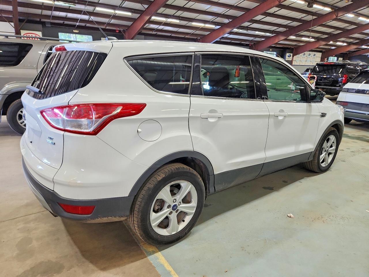 2016 Ford Escape, SE