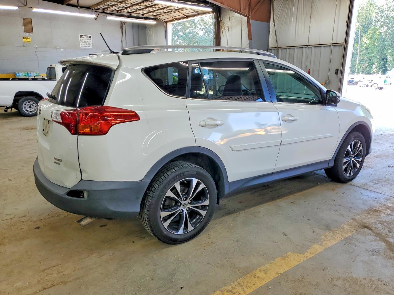 2015 Toyota RAV4, Limited