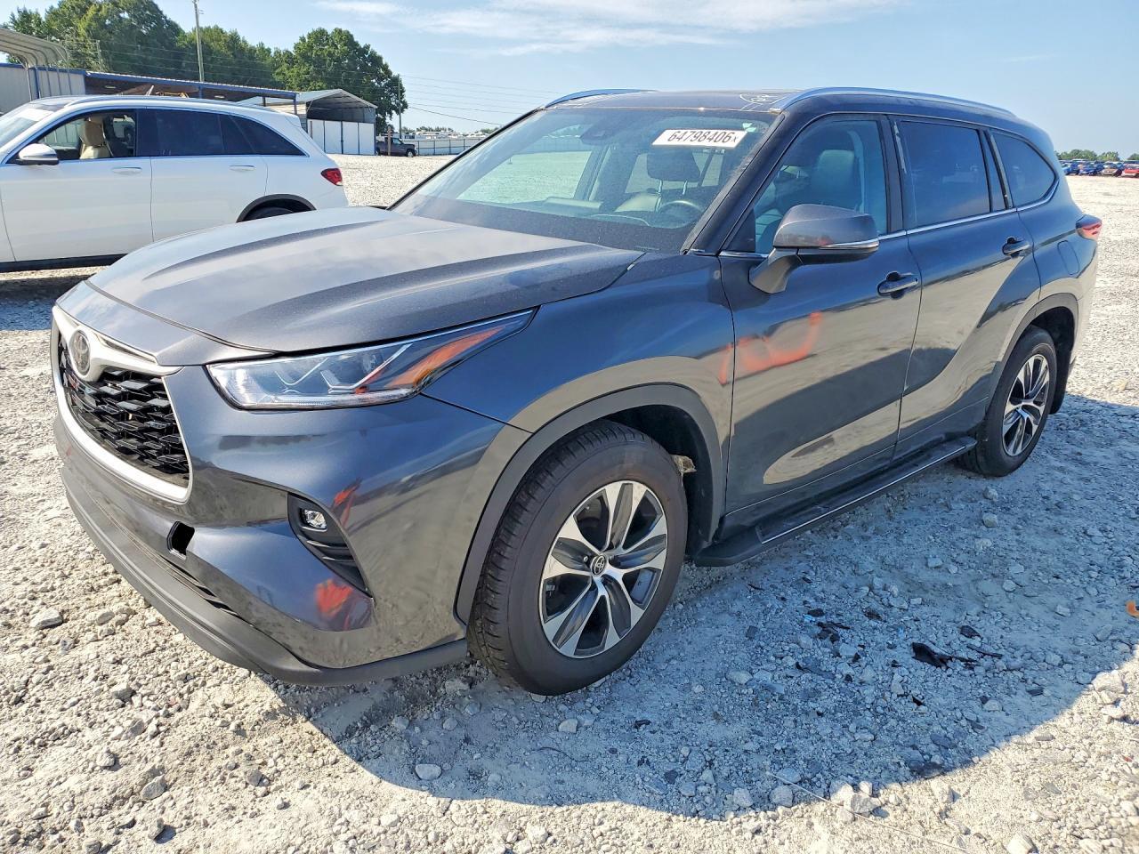 2021 Toyota Highlander, Xle