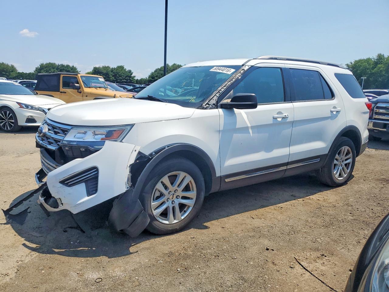 2018 Ford Explorer, Xlt