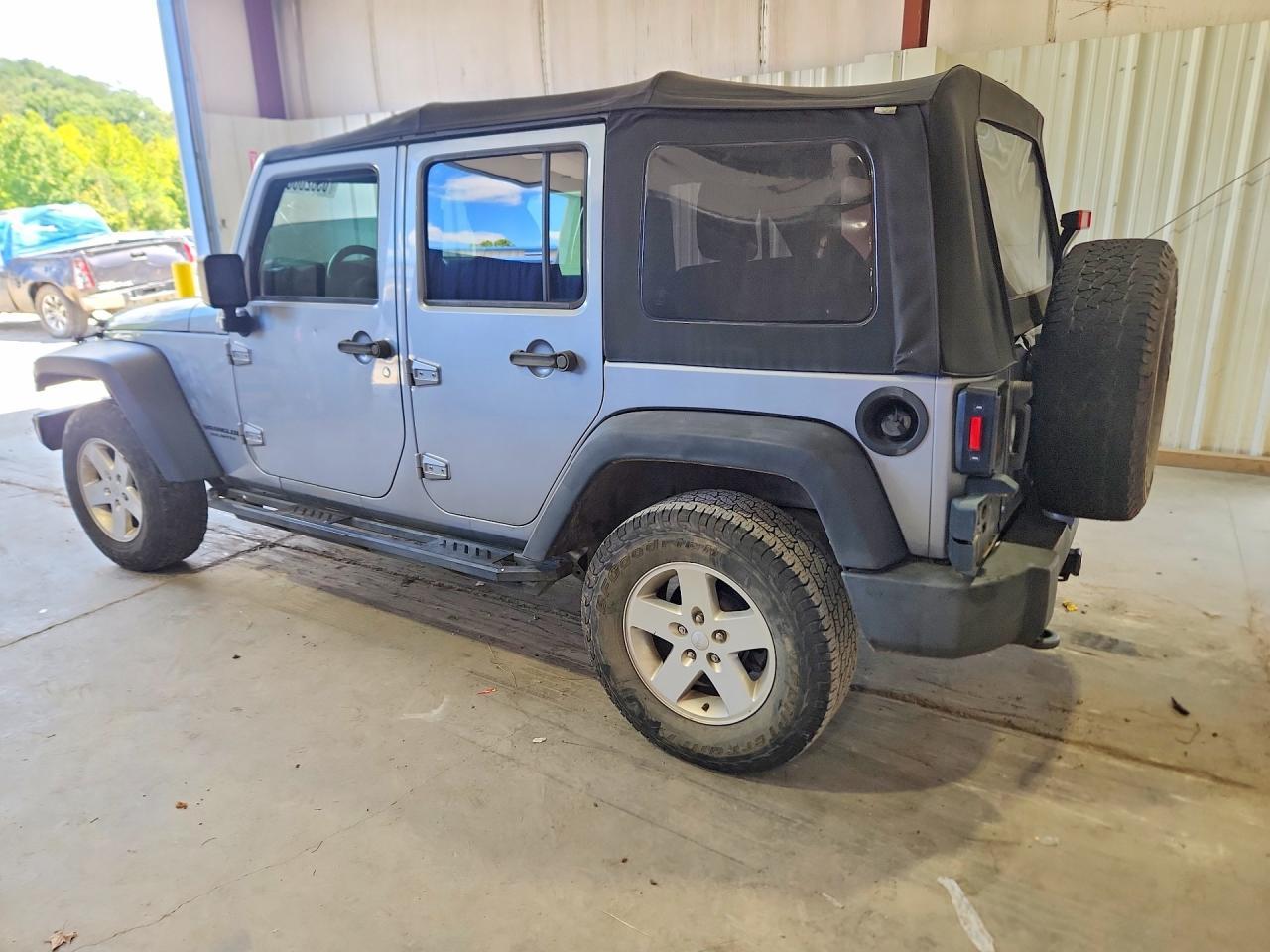2016 Jeep Wrangler, Sport