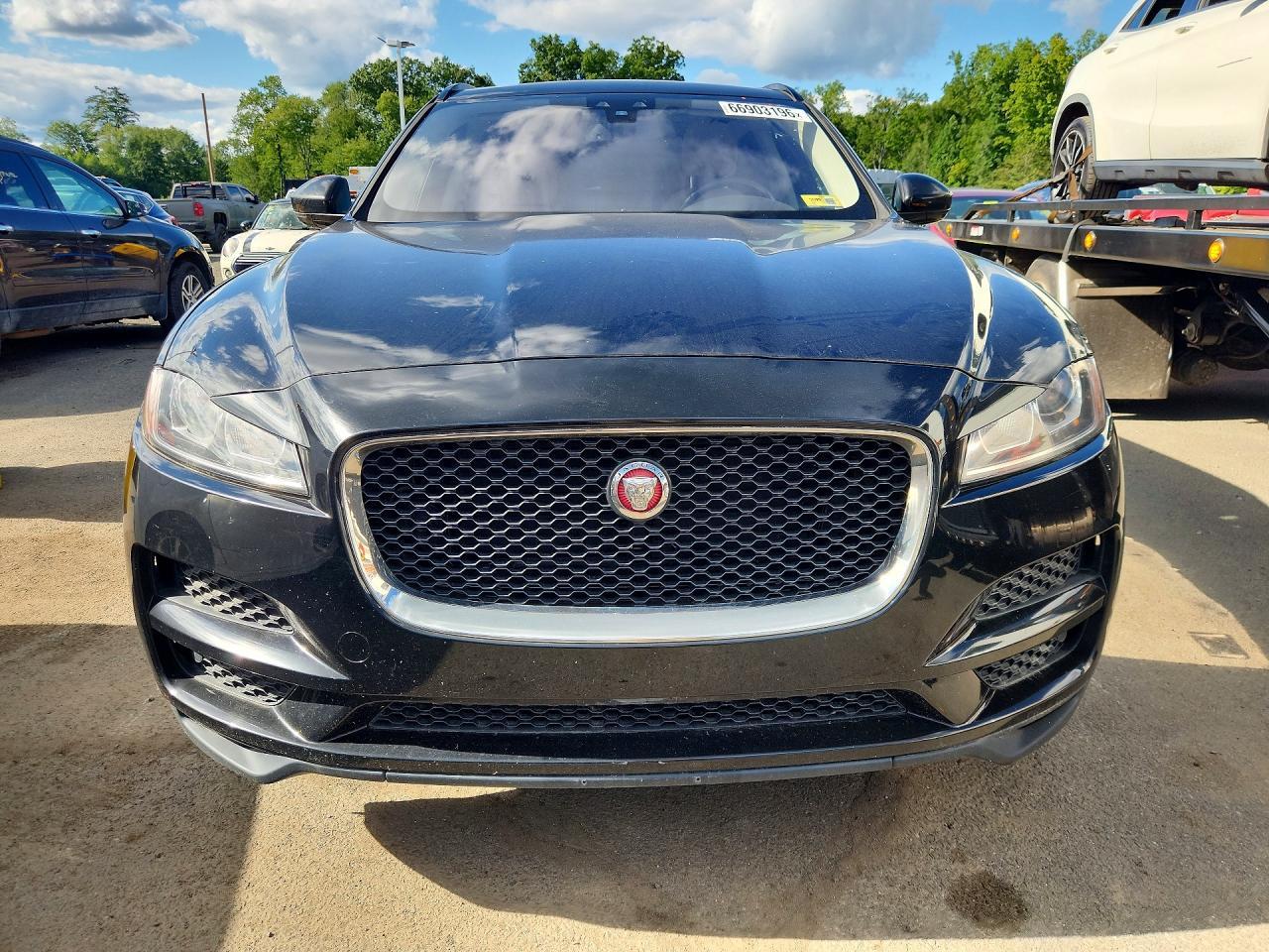 2018 Jaguar F-Pace, Premium