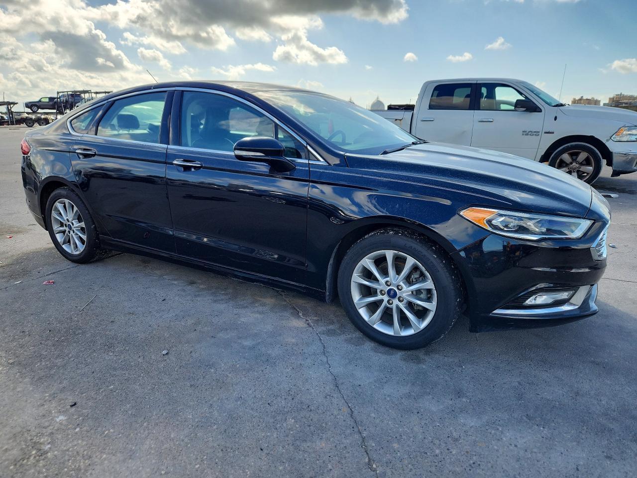 2017 Ford Fusion, SE