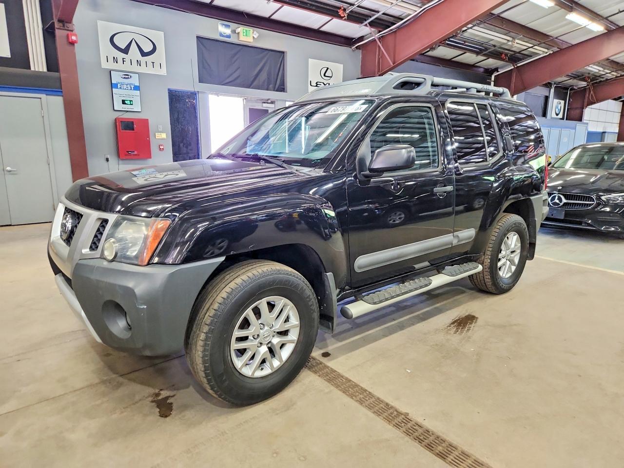 2015 Nissan Xterra, S