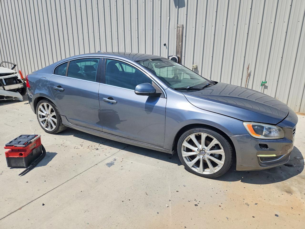 2016 Volvo S60, Platinum