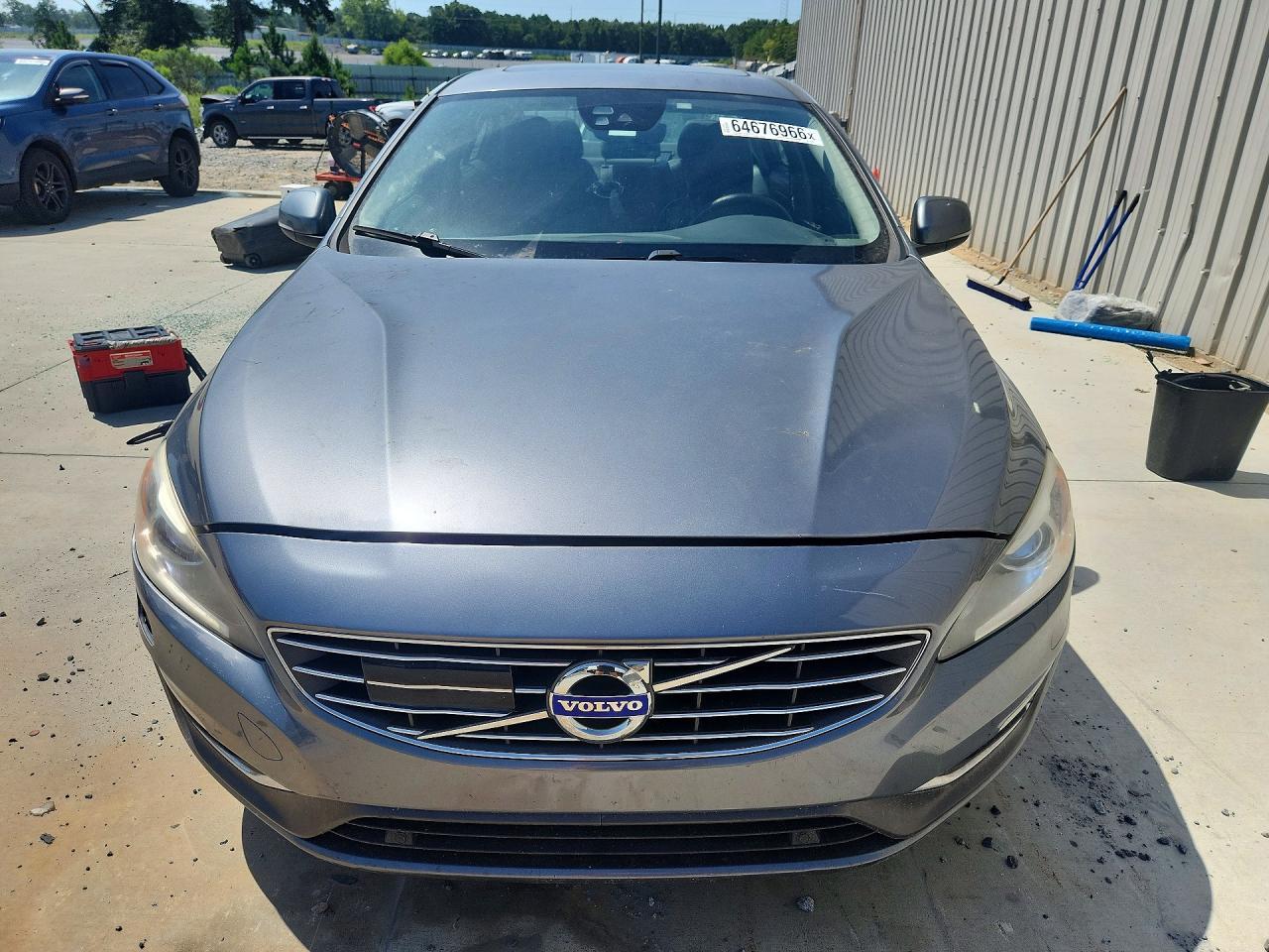 2016 Volvo S60, Platinum