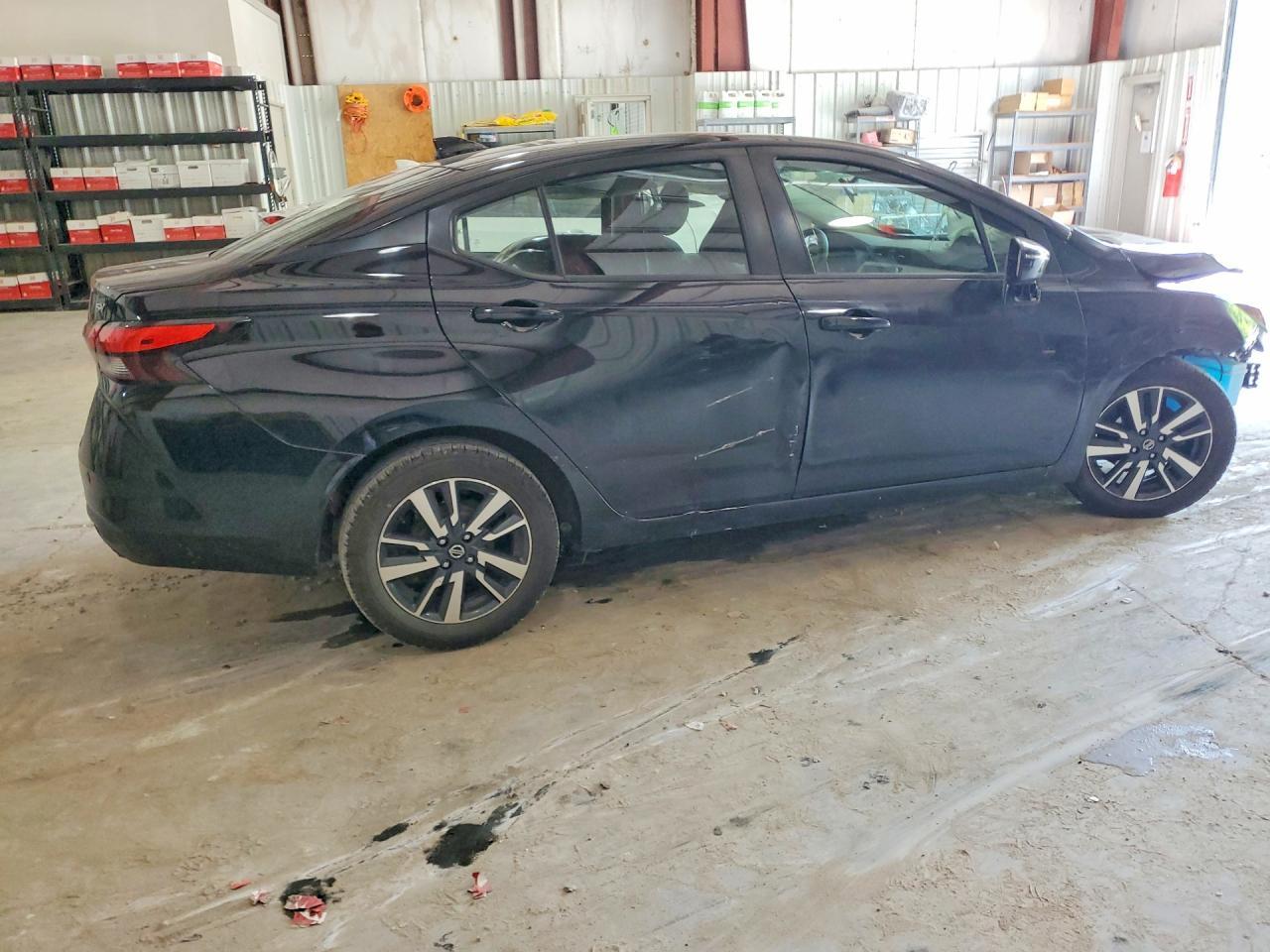 2021 Nissan Versa, SV