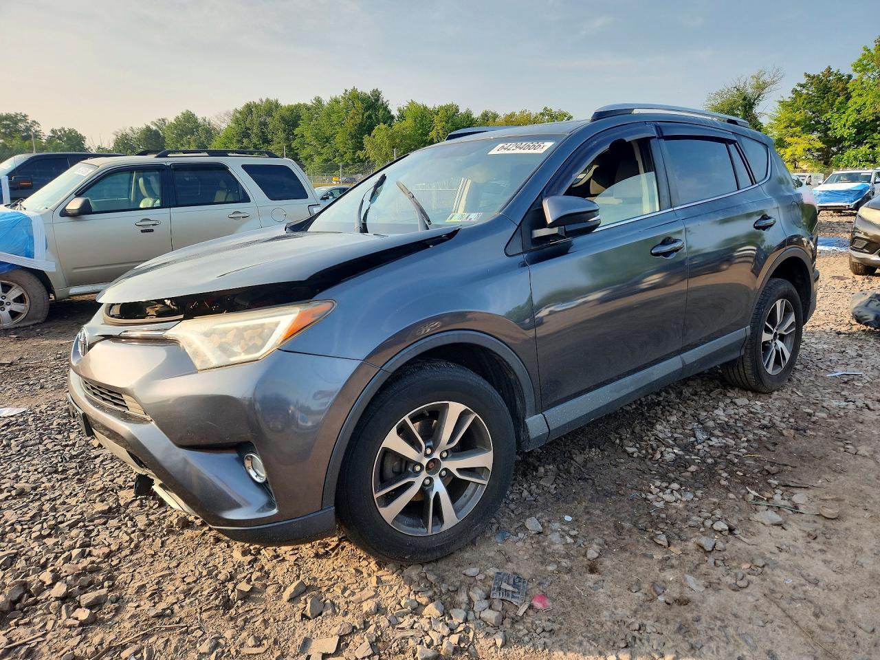 2016 Toyota RAV4, Xle
