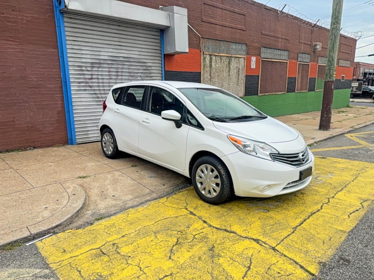 2015 Nissan Versa, SV