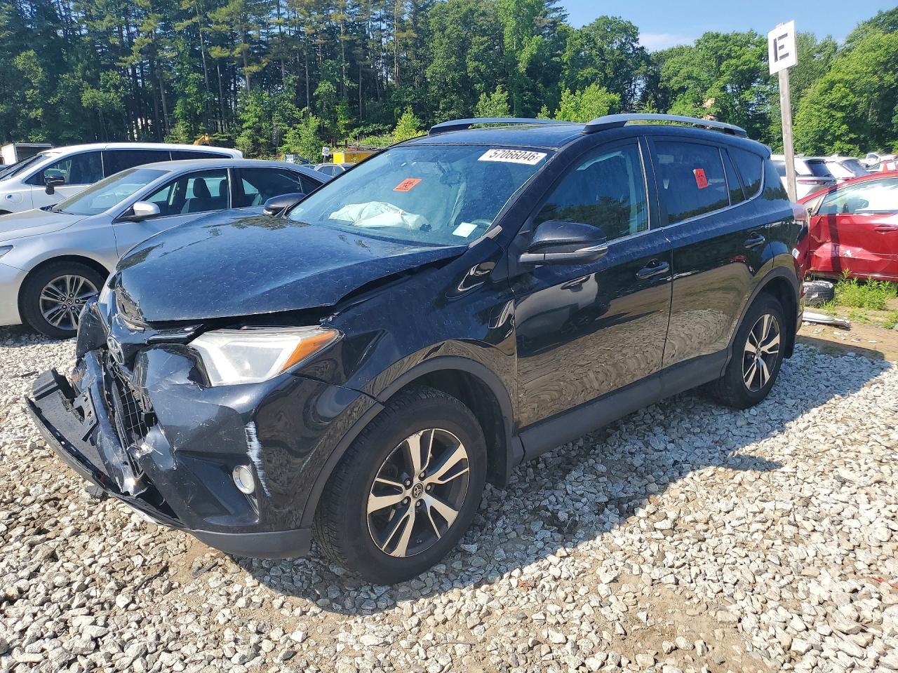 2016 Toyota RAV4, Xle