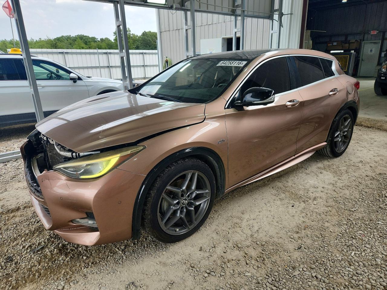 2017 Infiniti QX30, Base