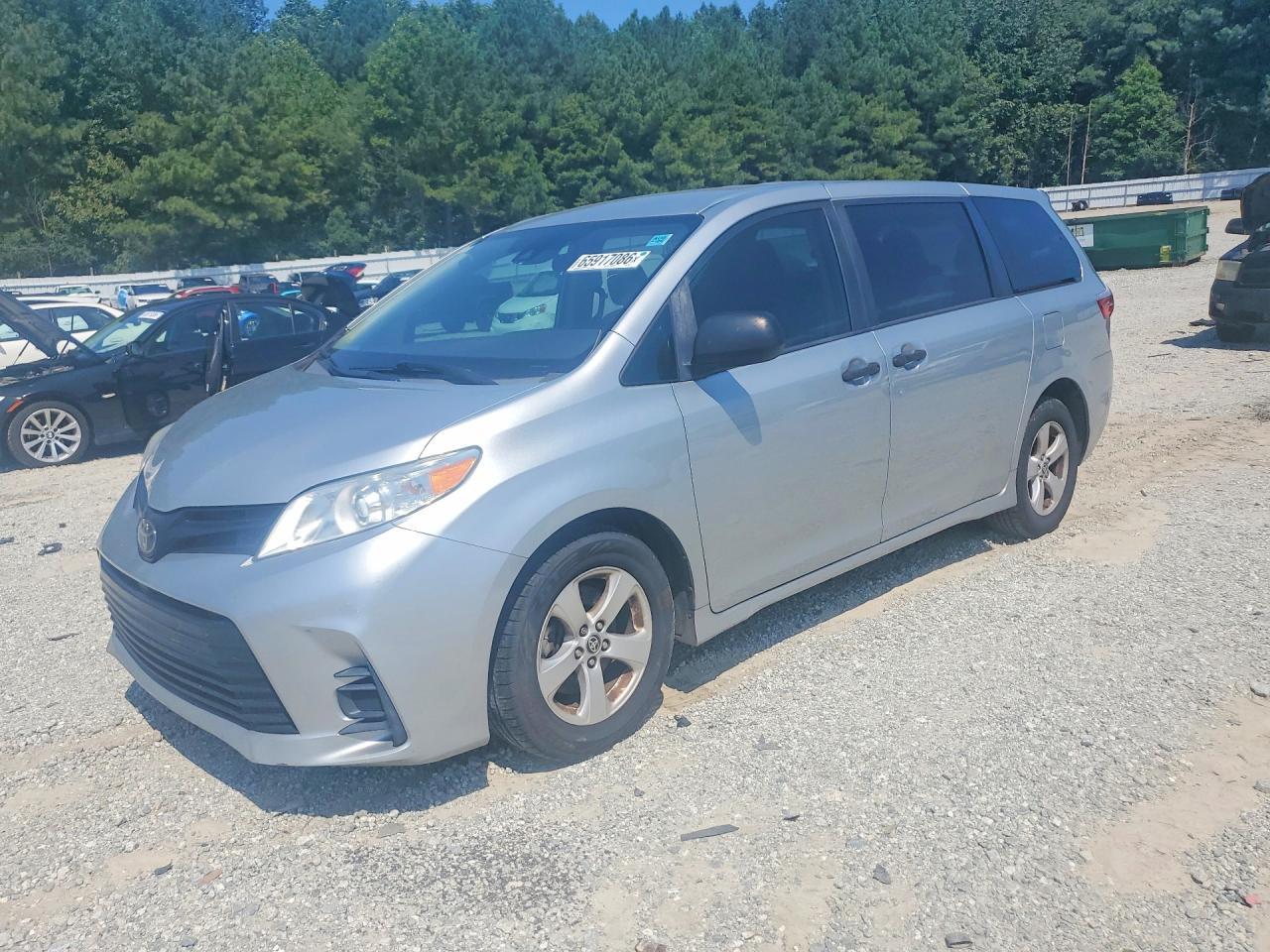 2020 Toyota Sienna, L