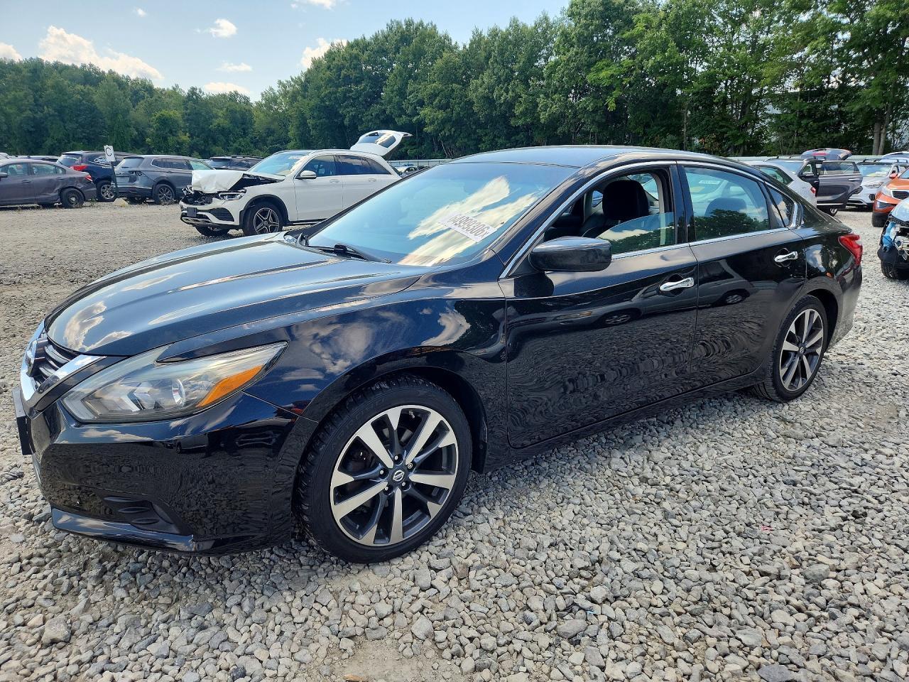 2016 Nissan Altima, 2.5 SR