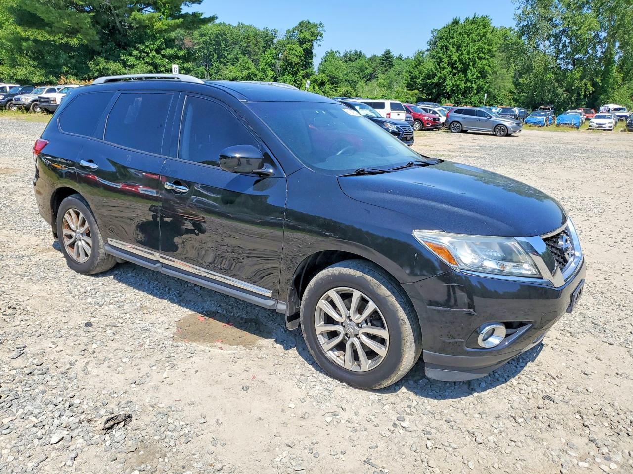 2016 Nissan Pathfinder, SL