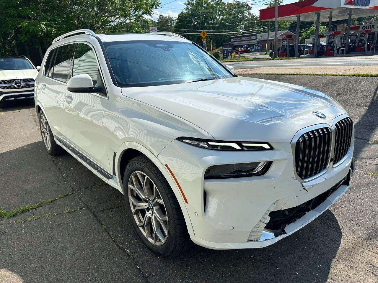 2025 BMW X7, Xdrive40I