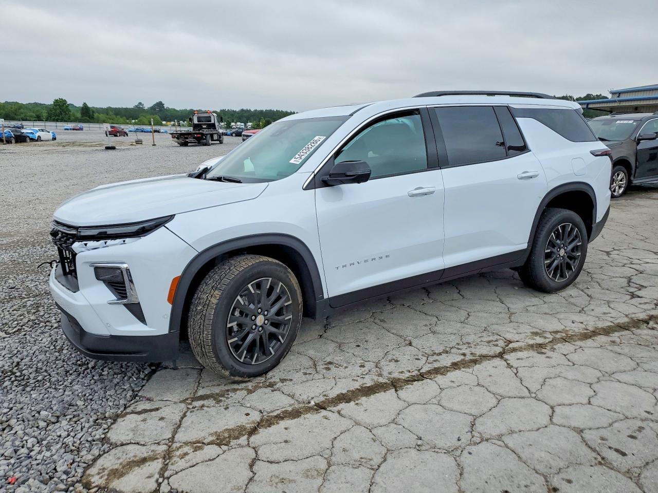 2026 Chevrolet Traverse, LT