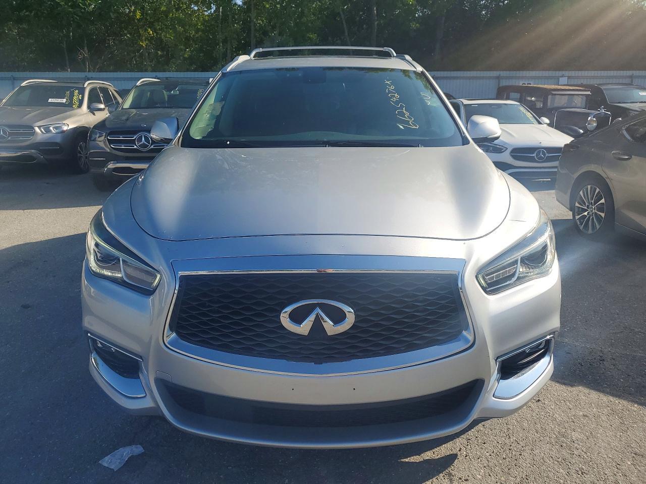 2017 Infiniti QX60, Base