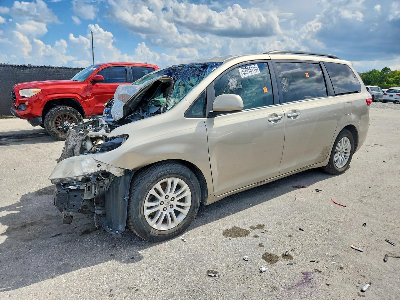 2015 Toyota Sienna, Xle 8-Pas...