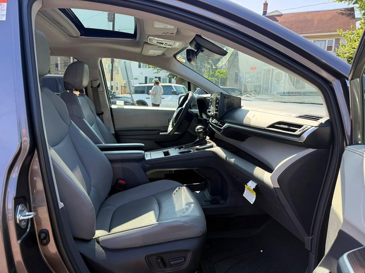2023 Toyota Sienna, Xle