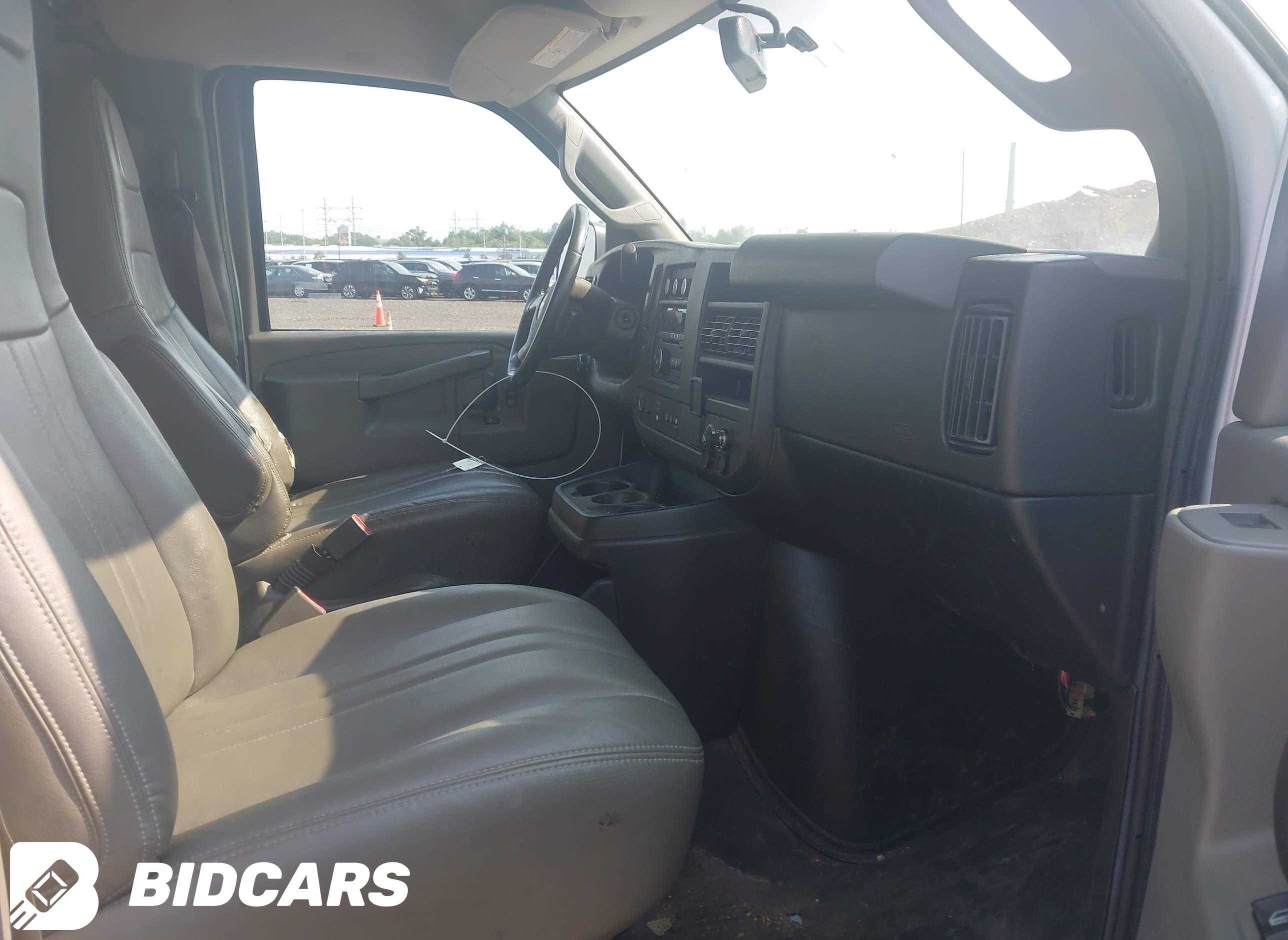 2019 Chevrolet Express 2500,...